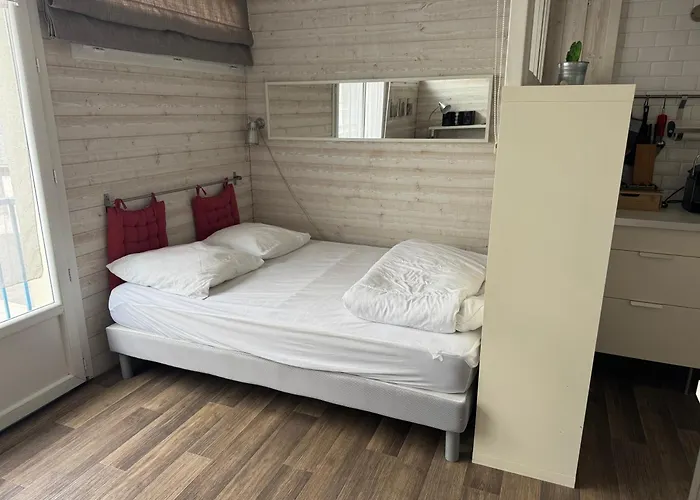 Hyper Centre Apartman *